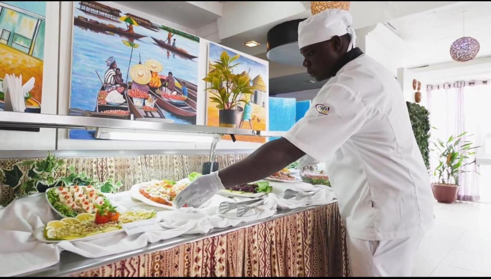 Nobila Airport Hotel Cotonou Ngoại thất bức ảnh