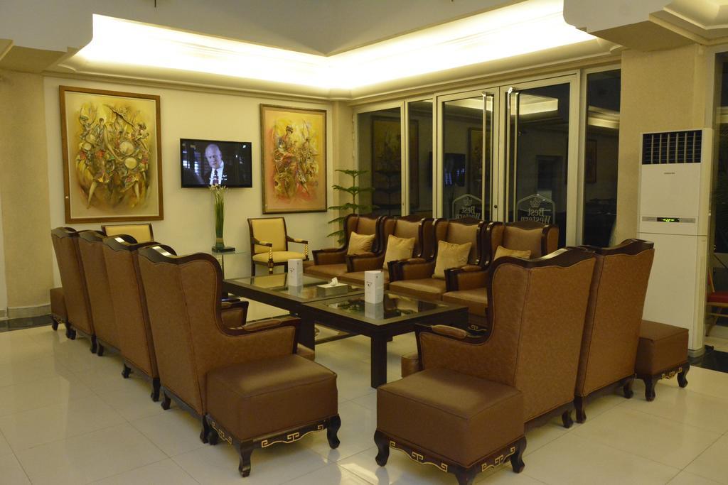 Nobila Airport Hotel Cotonou Ngoại thất bức ảnh