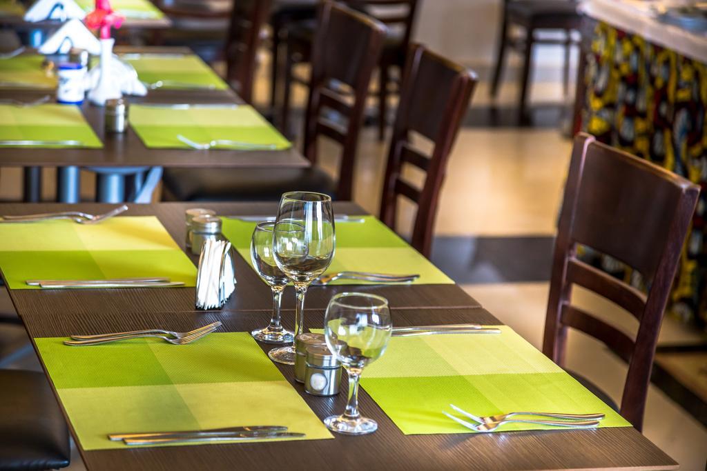 Nobila Airport Hotel Cotonou Ngoại thất bức ảnh