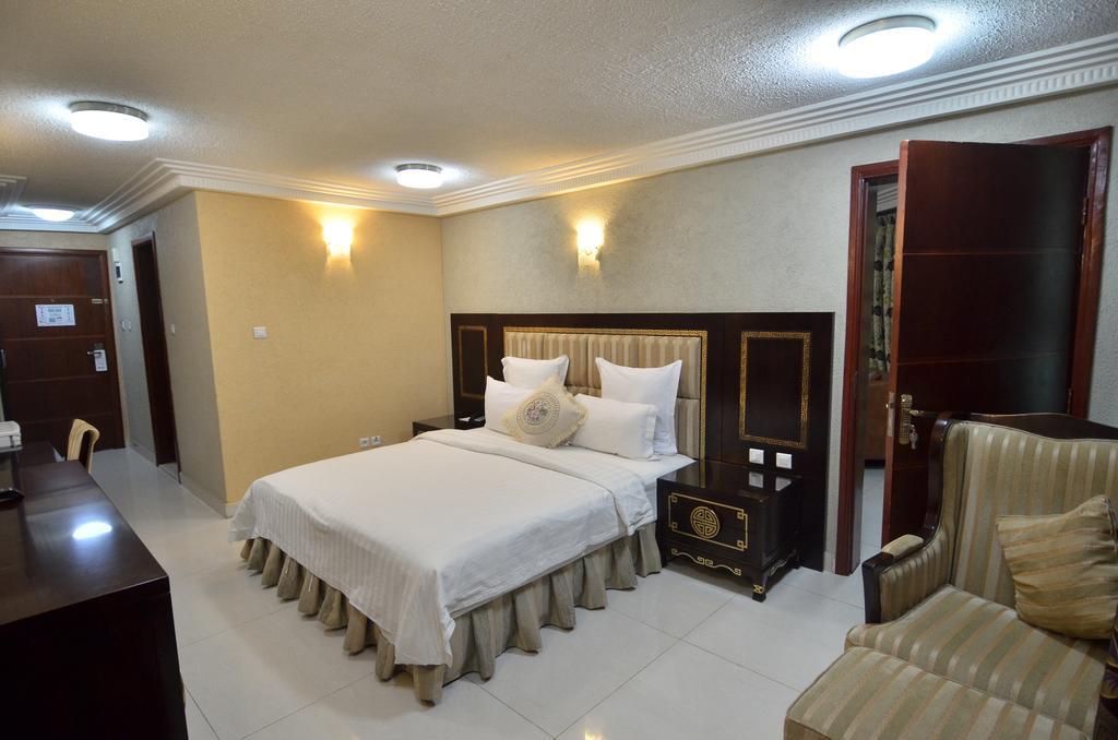 Nobila Airport Hotel Cotonou Ngoại thất bức ảnh
