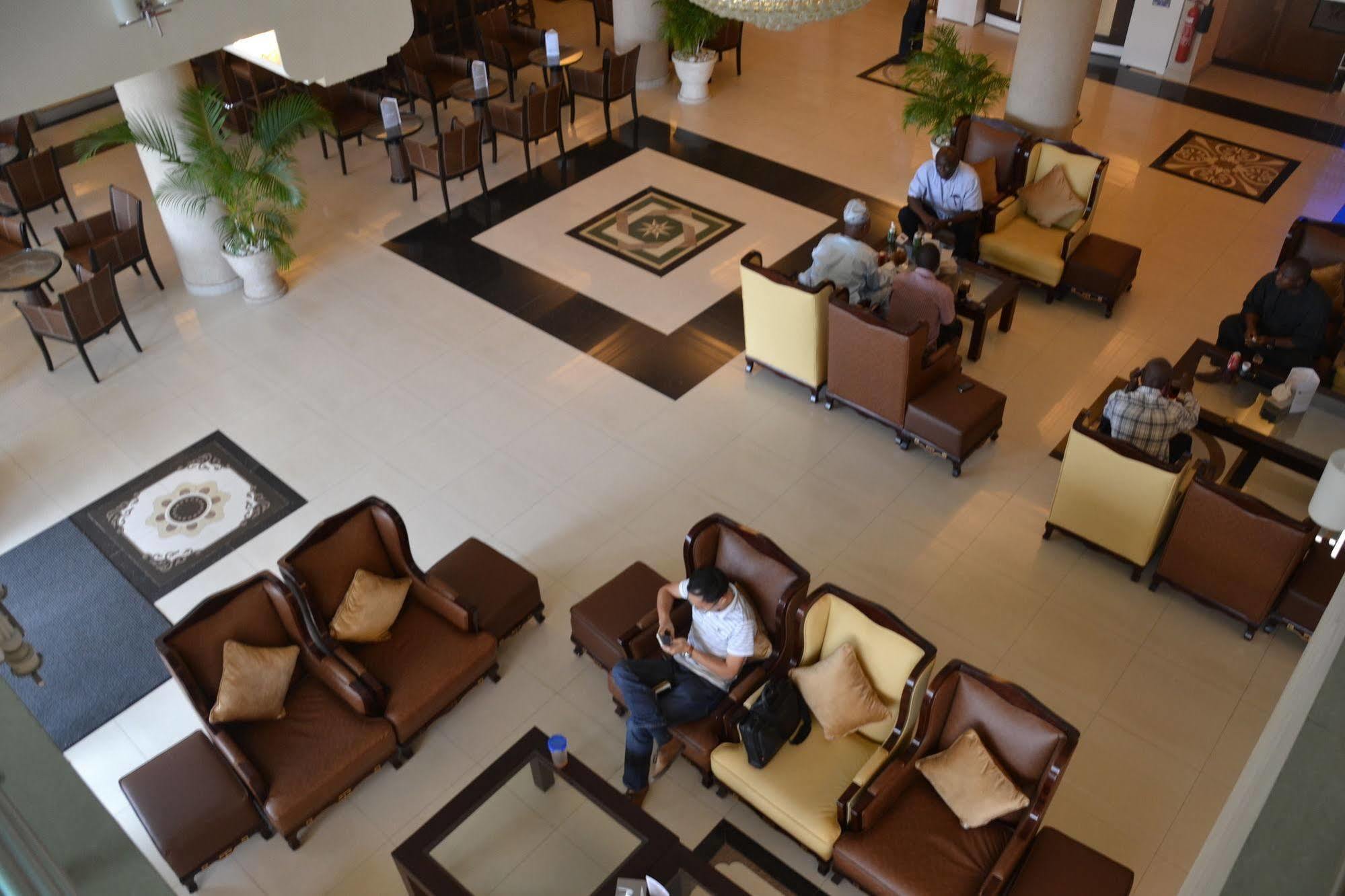 Nobila Airport Hotel Cotonou Ngoại thất bức ảnh